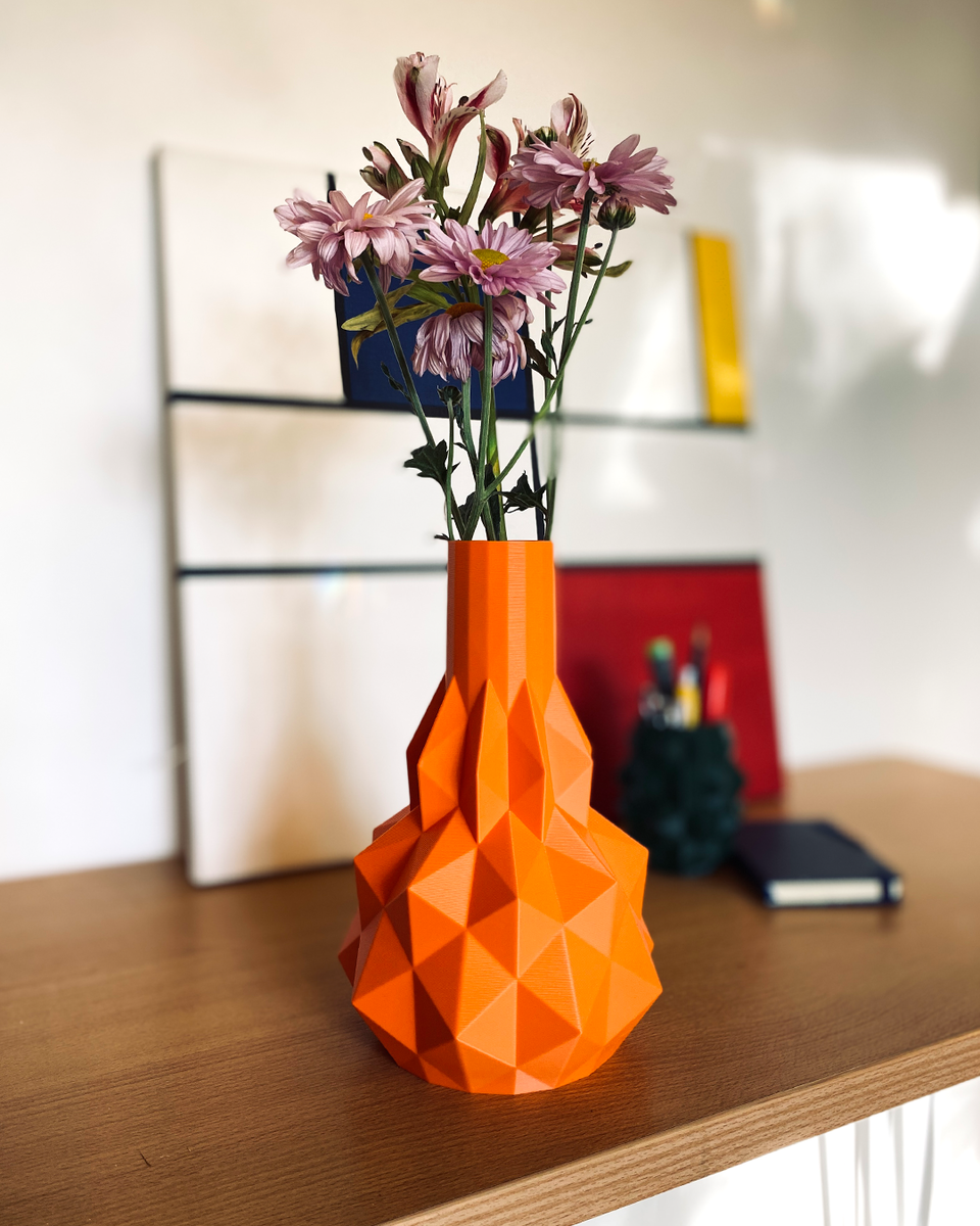 POLY VASE 2 1350